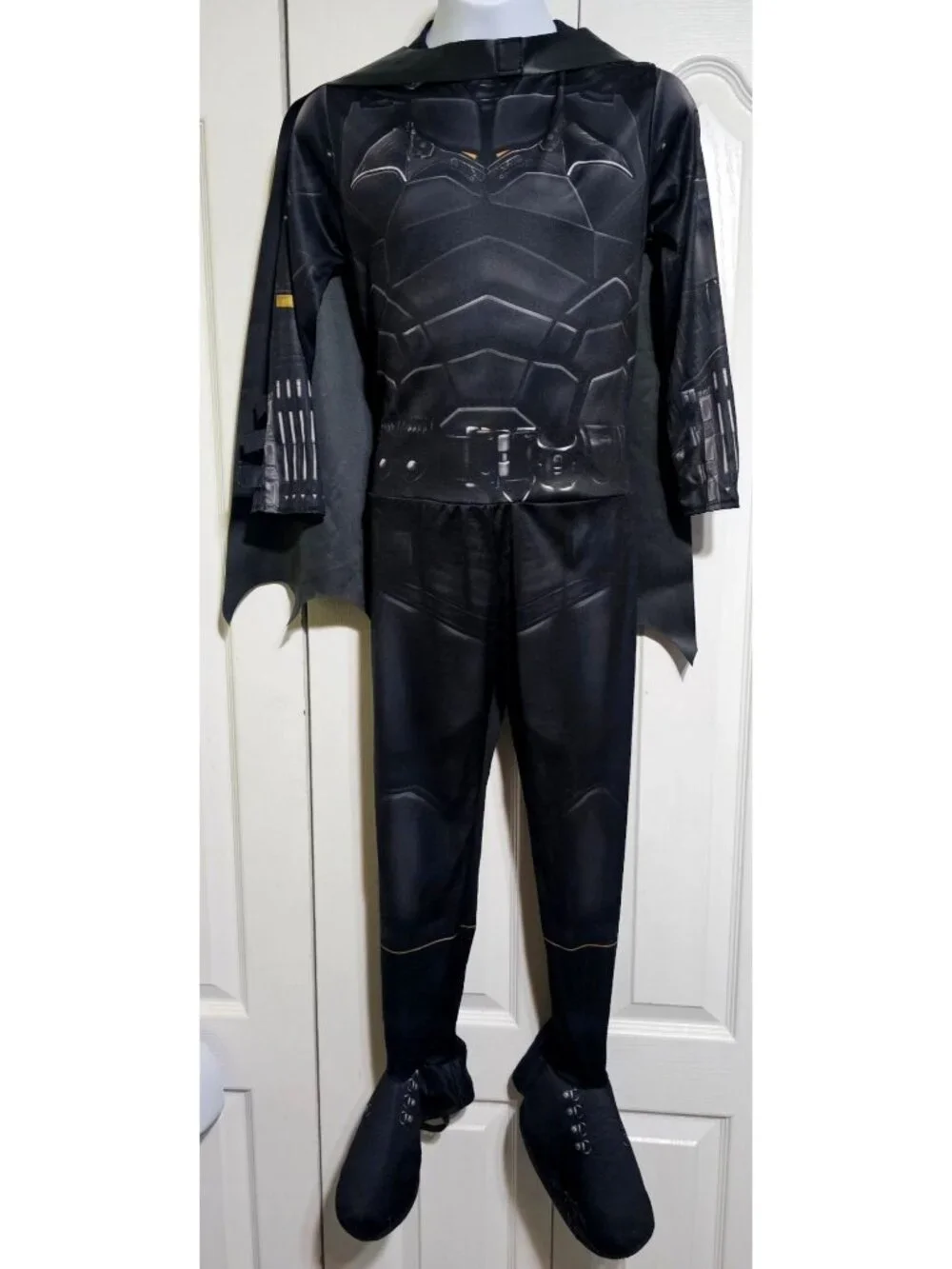 The Batman Costume Boy 8-10 Mattel Justice League Voice Changing Tactical Helmet